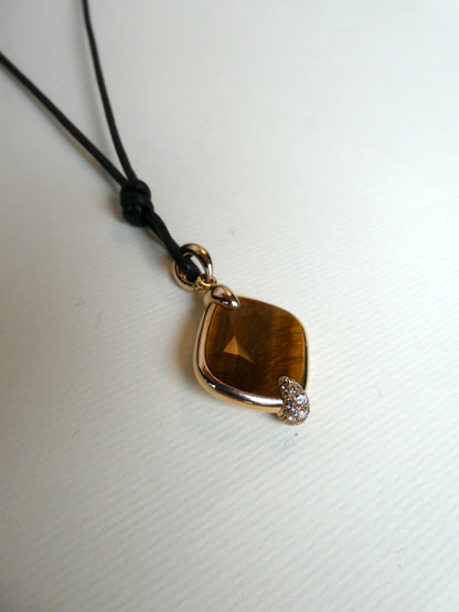 POMELLATO 'RITRATTO' TIGER'S EYE, DIAMOND & ROSE GOLD PENDANT, 2017
