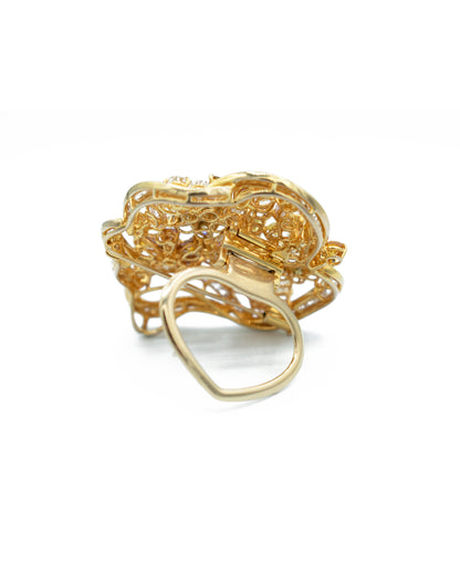 FANCY COLOUR DIAMONDS (23ct) & YELLOW GOLD BROOCH