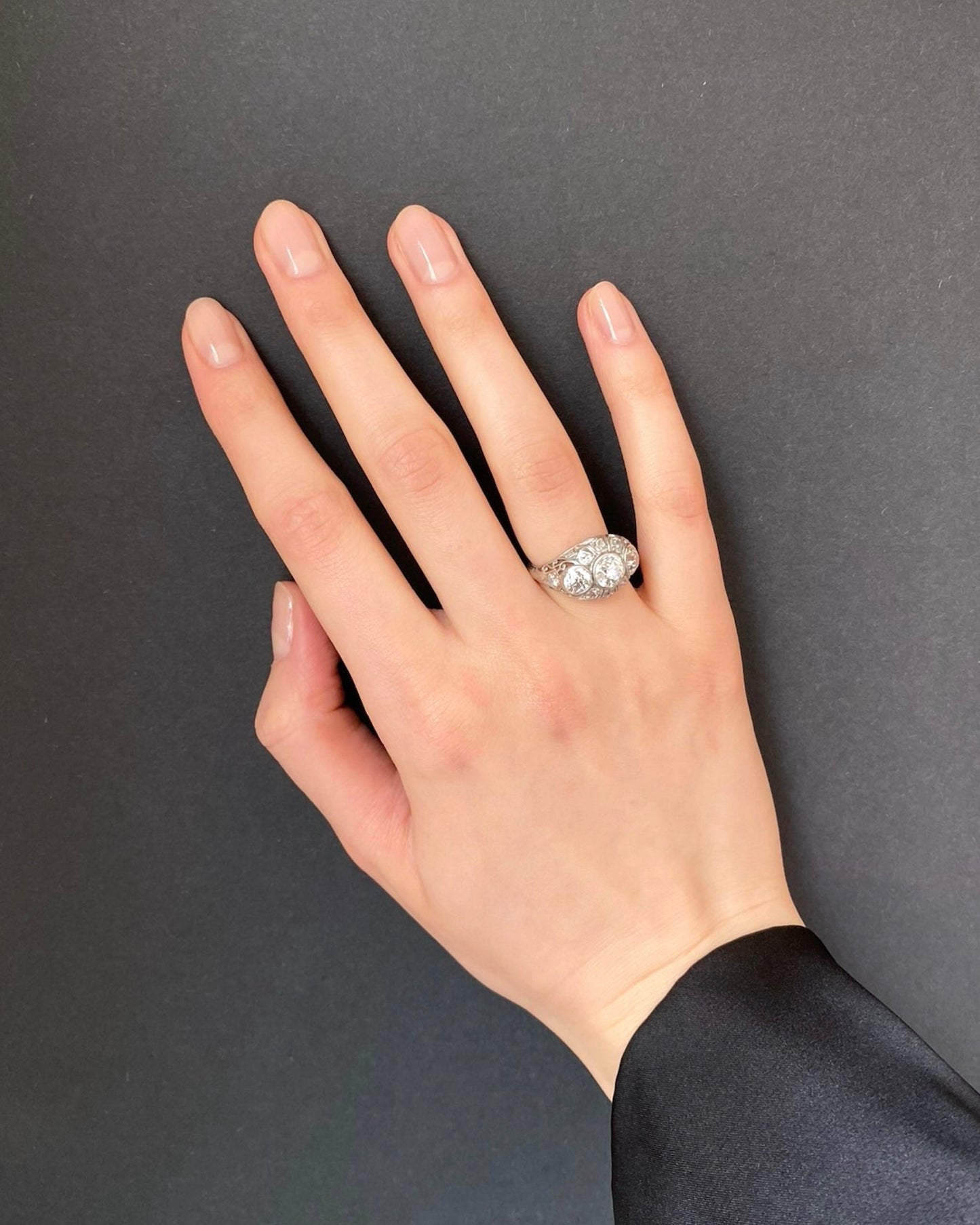 ART DÉCO DIAMOND & PLATINUM TRILOGY RING, 1930s