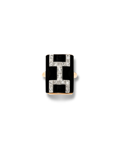 ART DÉCO DIAMOND, ONYX & ROSE GOLD RING, 1920s