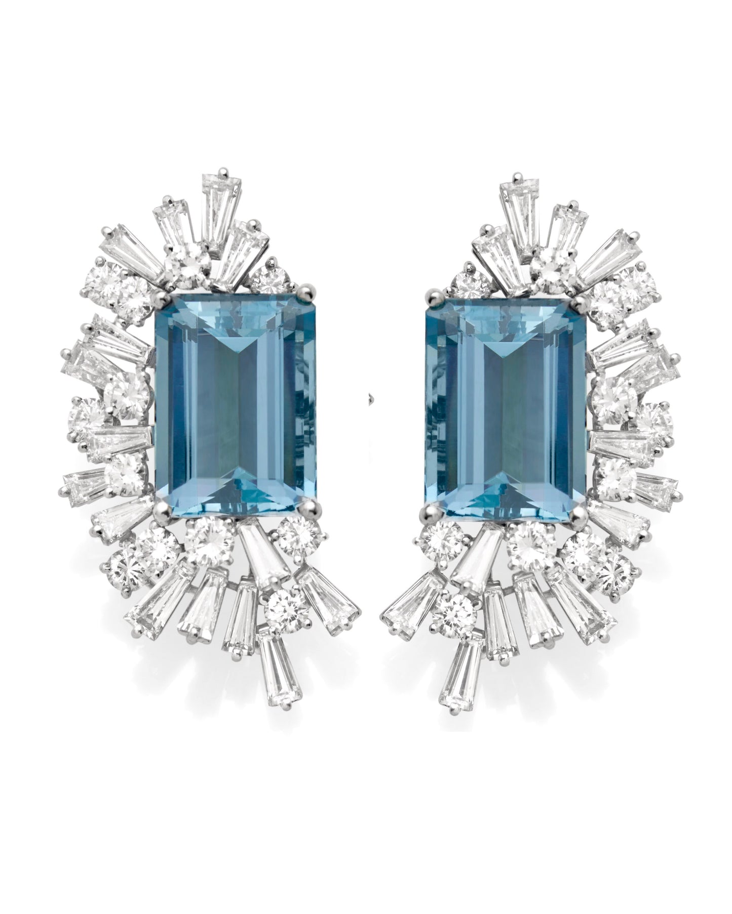 SANTA MARIA AQUAMARINE, DIAMOND & PLATINUM EARCLIPS, 1950s