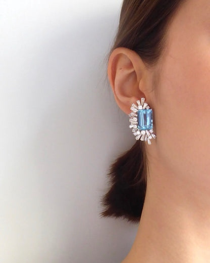 SANTA MARIA AQUAMARINE, DIAMOND & PLATINUM EARCLIPS, 1950s