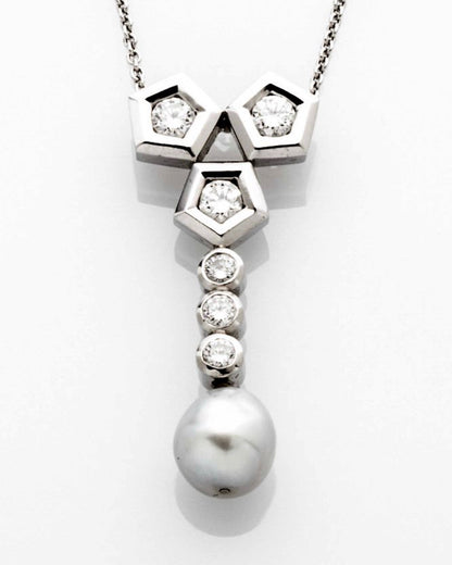 PEARL, DIAMONDS & WHITE GOLD PENDANT NECKLACE, 1948