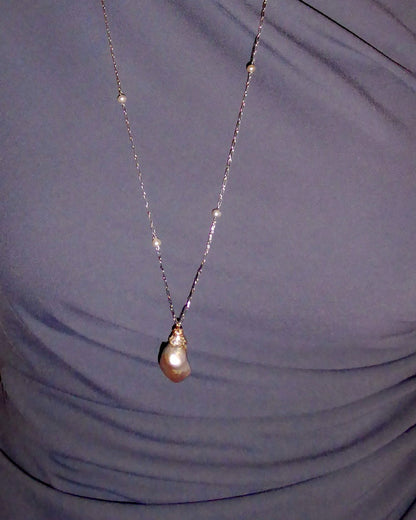 PEARL, DIAMONDS, YELLOW GOLD & PLATINUM PENDANT NECKLACE, 1890s