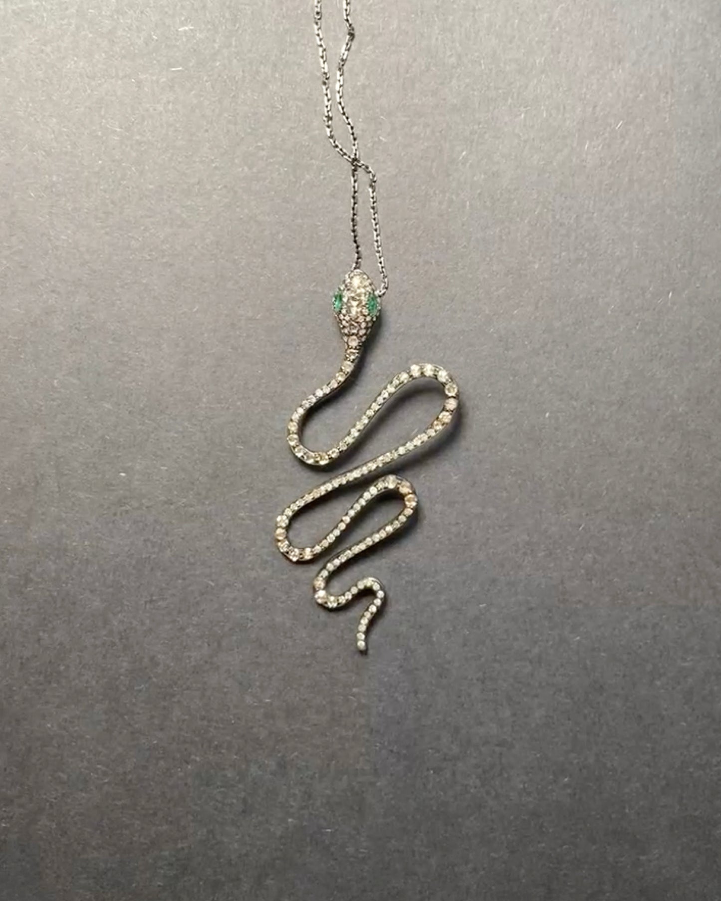 EMERALD, DIAMOND, SILVER & GOLD SNAKE NECKLACE, 1910s