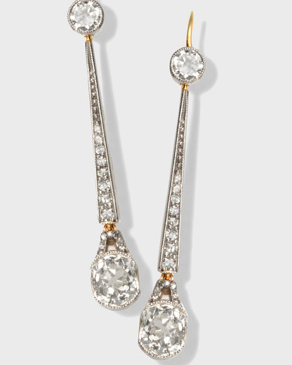 BELLE ÉPOQUE DIAMOND, PLATINUM & GOLD EAR PENDANTS, 1915
