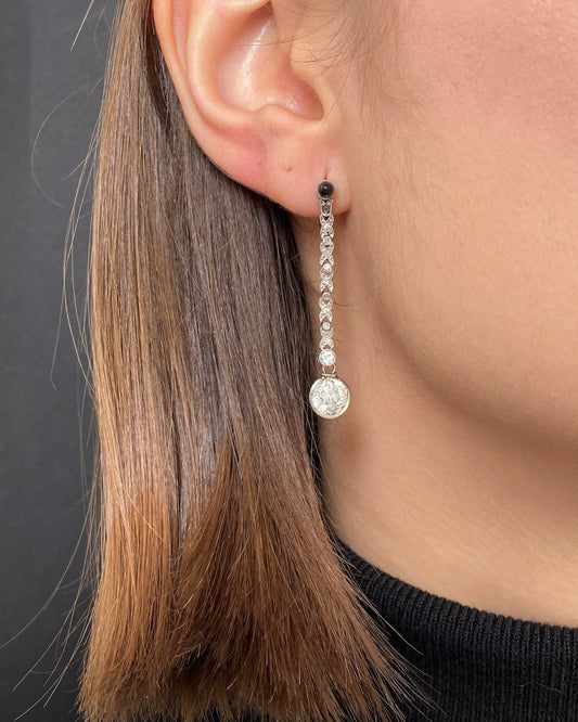 ART DÉCO DIAMOND, ONYX & PLATINUM EARRINGS, 1920