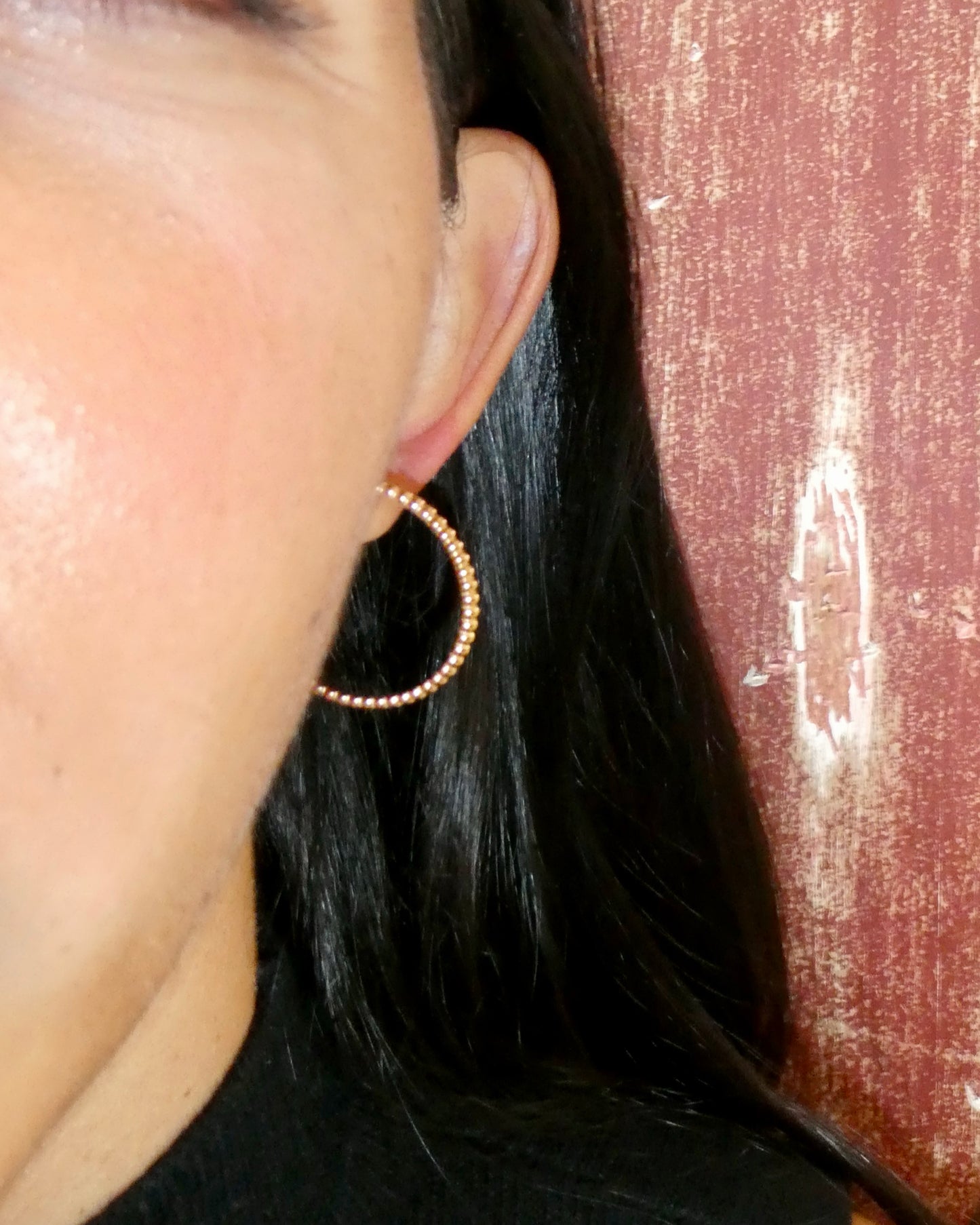 VAN CLEEF & ARPELS 'PERLÉE' YELLOW GOLD HOOP EARRINGS, 21st CENTURY