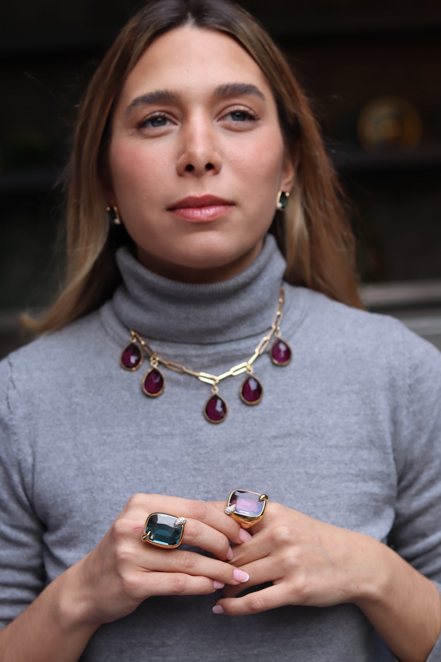 RASPBERRY QUARTZ & GOLD CHARM NECKLACE, 1990s