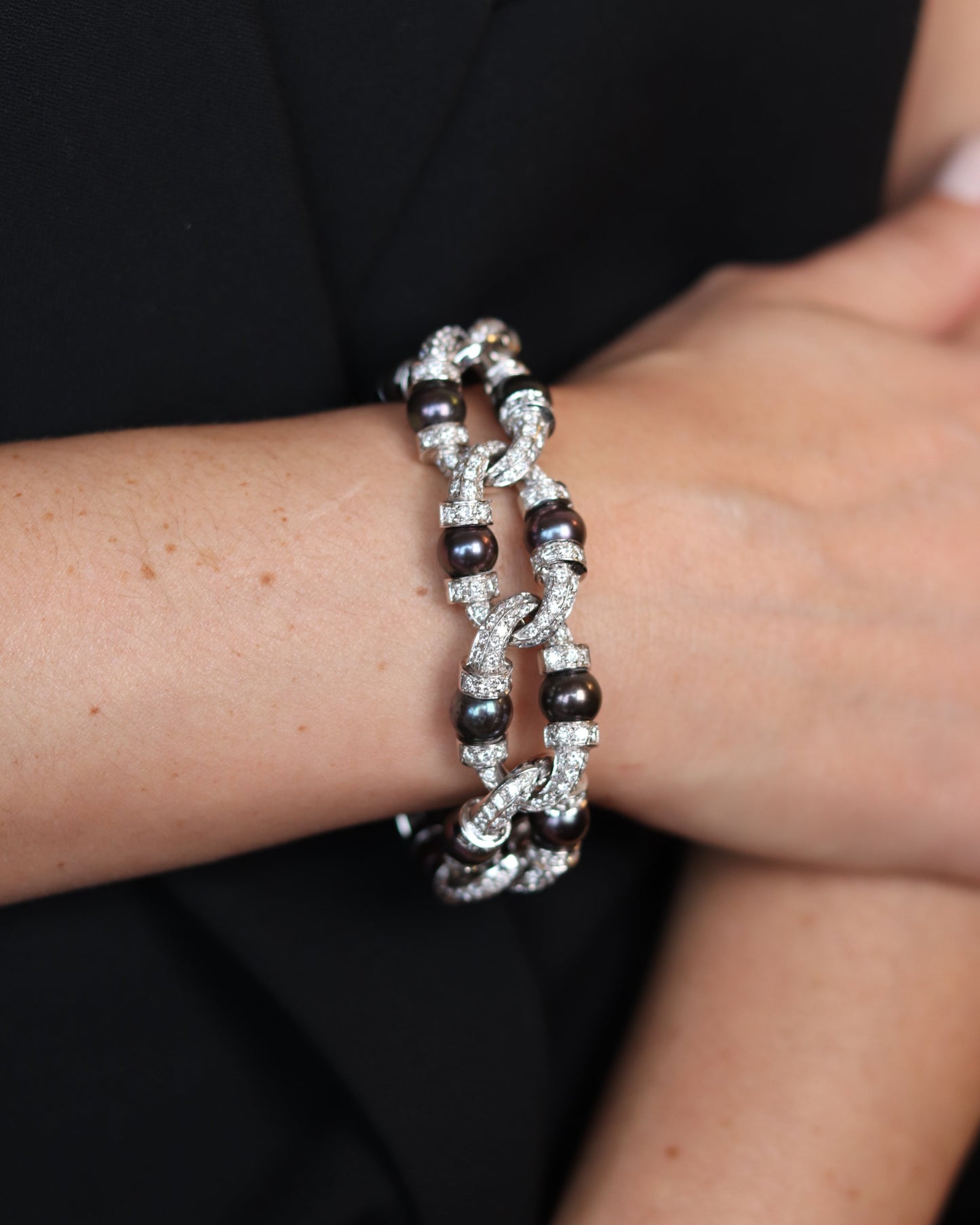CACCIARI SALVATI TAHITIAN PEARL & DIAMOND CONVERTIBLE BRACELETS & NECKLACE, 1990s