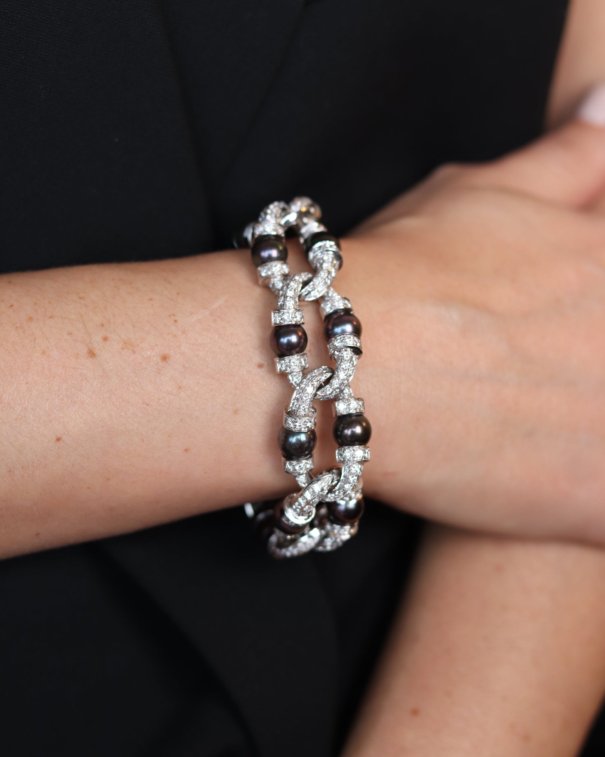 CACCIARI SALVATI TAHITIAN PEARL & DIAMOND CONVERTIBLE BRACELETS & NECKLACE, 1990s
