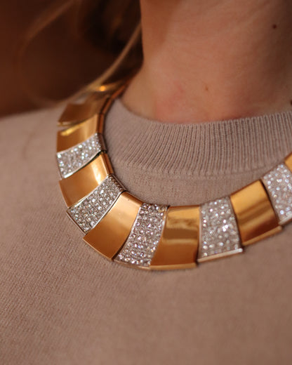 CACCIARI SALVATI DIAMOND & GOLD SET OF CHOKER, EARCLIPS AND RING, 1980s