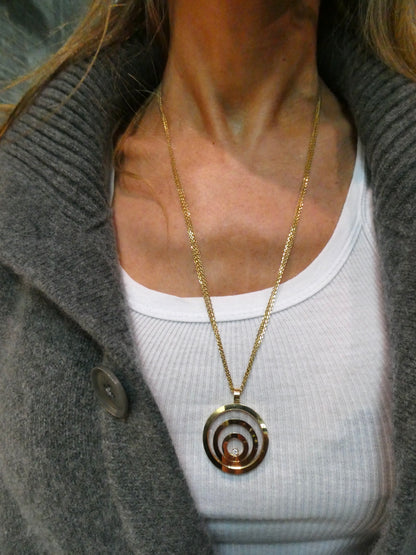 CHOPARD 'HAPPY SPIRIT' YELLOW GOLD & DIAMOND PENDANT NECKLACE, 2010s