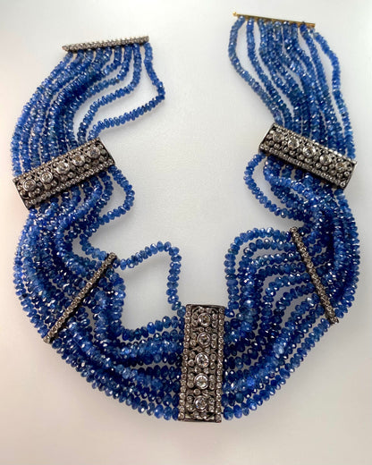 SAPPHIRE, DIAMOND & GOLD CHOKER, c. 1900s