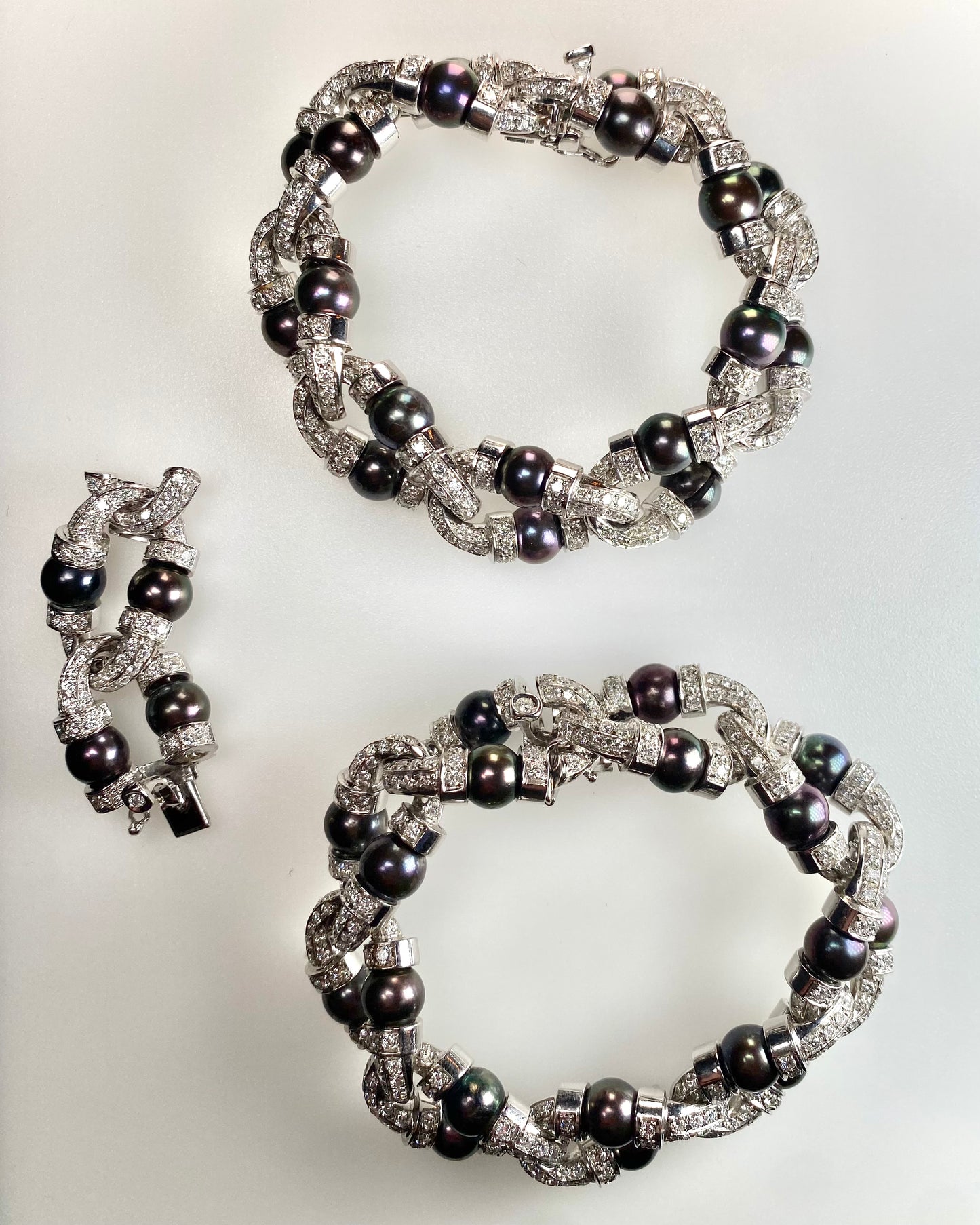 CACCIARI SALVATI TAHITIAN PEARL & DIAMOND CONVERTIBLE BRACELETS & NECKLACE, 1990s