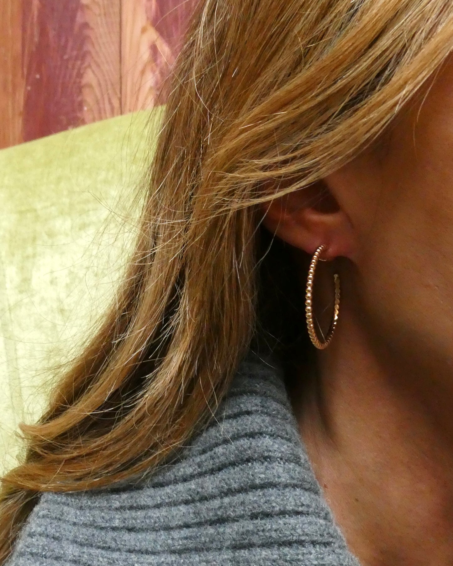 VAN CLEEF & ARPELS 'PERLÉE' YELLOW GOLD HOOP EARRINGS, 21st CENTURY