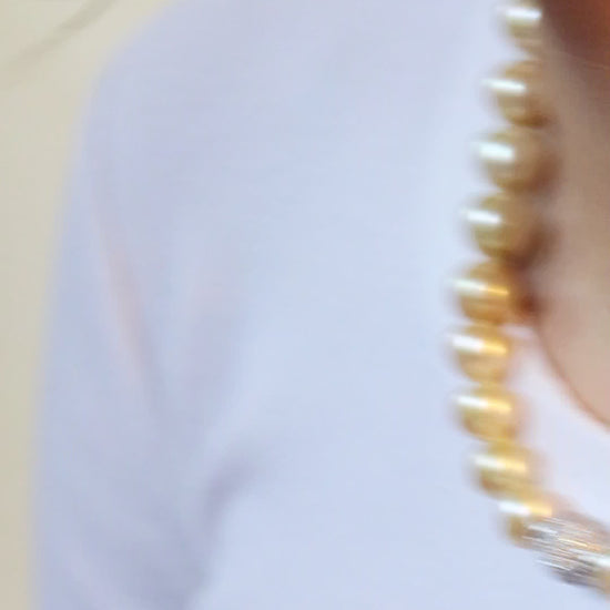 CACCIARI SALVATI NATURAL PEARL & DIAMOND NECKLACE, 2000s