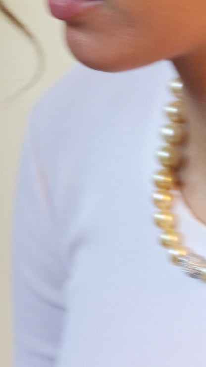 CACCIARI SALVATI NATURAL PEARL & DIAMOND NECKLACE, 2000s