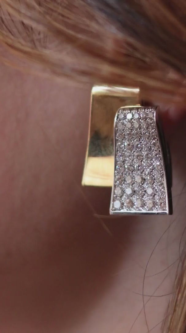CACCIARI SALVATI DIAMOND & GOLD SET OF CHOKER, EARCLIPS AND RING, 1980s