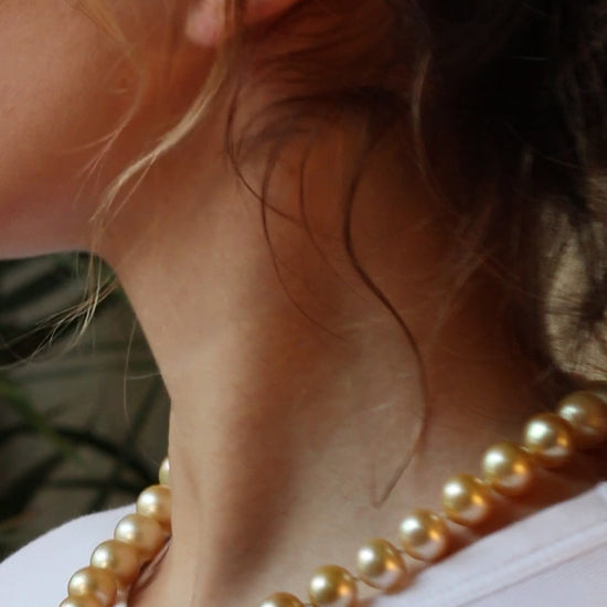 CACCIARI SALVATI NATURAL PEARL & DIAMOND NECKLACE, 2000s