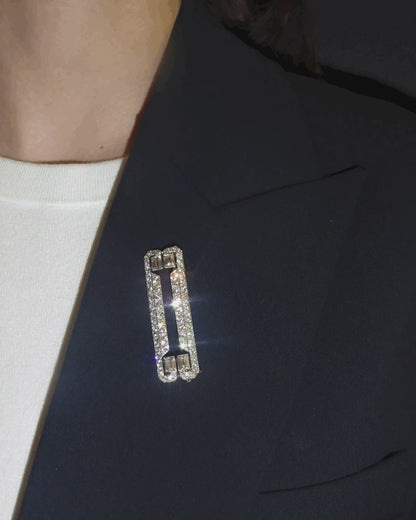 CARTIER PARIS DIAMOND & PLATINUM BROOCH, 1930s