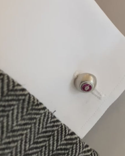 ART DÉCO RUBIES, DIAMONDS, PLATINUM & YELLOW GOLD CUFFLINKS, 1930s