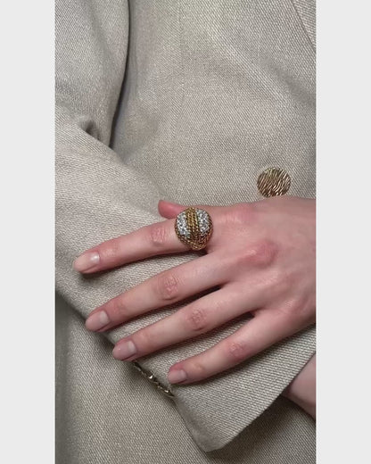 DIAMONDS & YELLOW GOLD CORD RING, 1970s