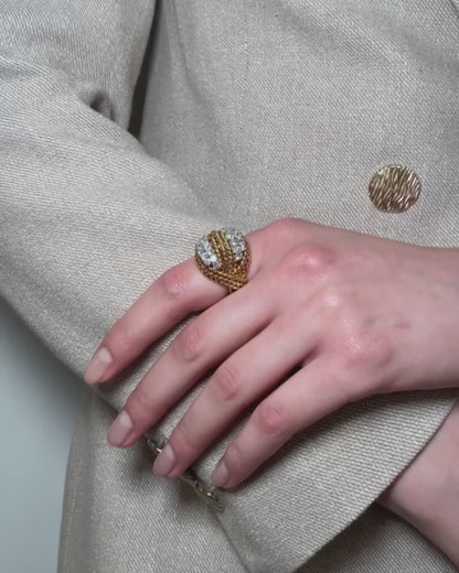 DIAMONDS & YELLOW GOLD CORD RING, 1970s