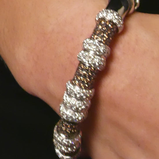 CACCIARI SALVATI CHAMPAGNE & WHITE DIAMONDS ON WHITE GOLD BANGLE, 2000