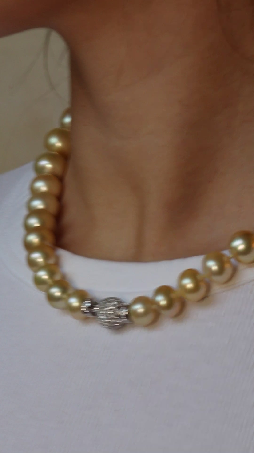 CACCIARI SALVATI NATURAL PEARL & DIAMOND NECKLACE, 2000s
