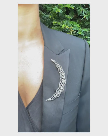 DIAMOND, GOLD & SILVER VICTORIAN CRESCENT MOON BROOCH