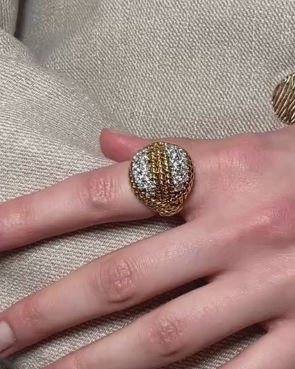 DIAMONDS & YELLOW GOLD CORD RING, 1970s