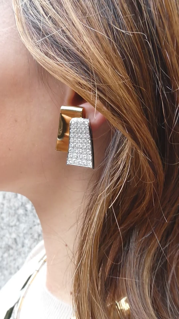 CACCIARI SALVATI DIAMOND & GOLD SET OF CHOKER, EARCLIPS AND RING, 1980s