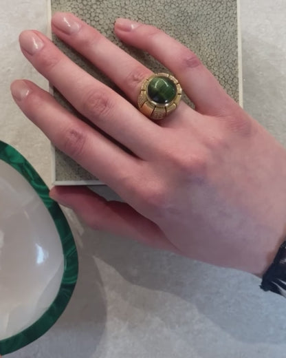 CAT'S EYE TOURMALINE, DIAMOND & YELLOW GOLD COCKTAIL RING, 1970s