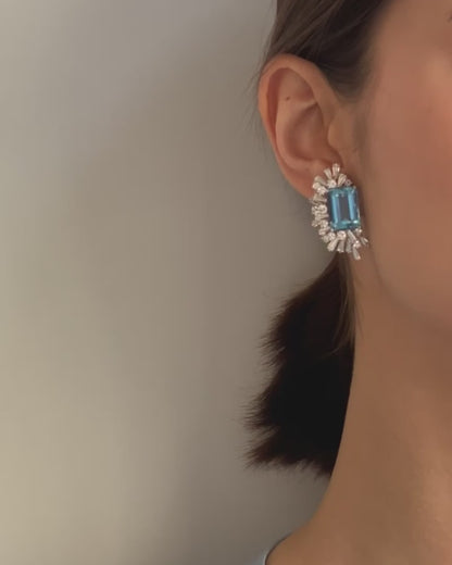 SANTA MARIA AQUAMARINE, DIAMOND & PLATINUM EARCLIPS, 1950s